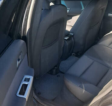 Черный Вольво В50, объемом двигателя 1.6 л и пробегом 250 тыс. км за 5800 $, фото 12 на Automoto.ua