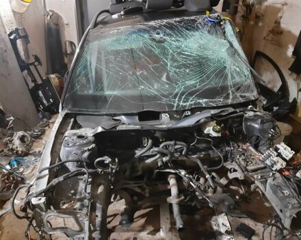 Чорний Вольво V50, об'ємом двигуна 1.6 л та пробігом 230 тис. км за 2000 $, фото 2 на Automoto.ua