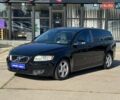 Черный Вольво В50, объемом двигателя 1.6 л и пробегом 235 тыс. км за 7400 $, фото 1 на Automoto.ua