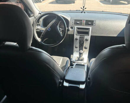 Черный Вольво В50, объемом двигателя 1.56 л и пробегом 237 тыс. км за 7000 $, фото 9 на Automoto.ua