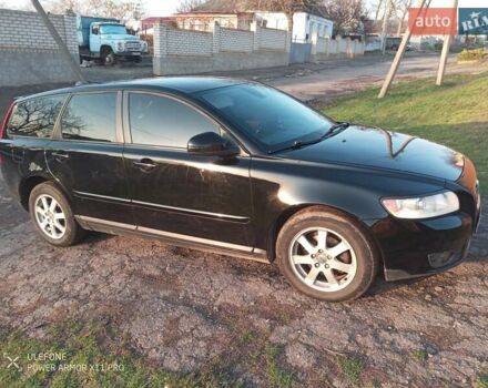 Черный Вольво В50, объемом двигателя 1.6 л и пробегом 186 тыс. км за 6700 $, фото 3 на Automoto.ua