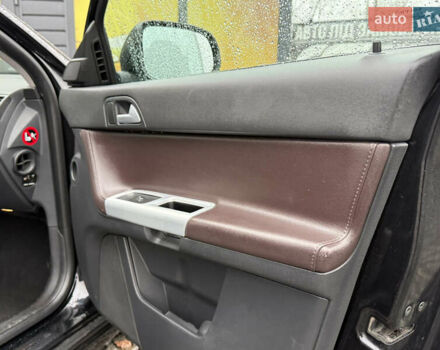 Черный Вольво В50, объемом двигателя 1.6 л и пробегом 263 тыс. км за 6999 $, фото 20 на Automoto.ua