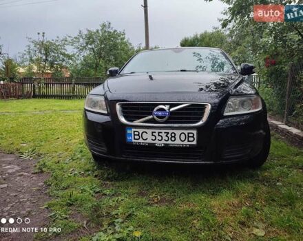 Черный Вольво В50, объемом двигателя 1.6 л и пробегом 250 тыс. км за 7000 $, фото 2 на Automoto.ua