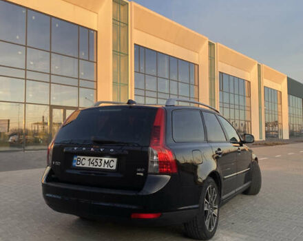 Черный Вольво В50, объемом двигателя 1.6 л и пробегом 320 тыс. км за 7200 $, фото 3 на Automoto.ua
