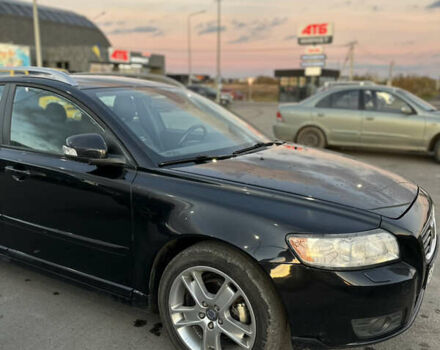 Черный Вольво В50, объемом двигателя 1.56 л и пробегом 146 тыс. км за 7800 $, фото 4 на Automoto.ua