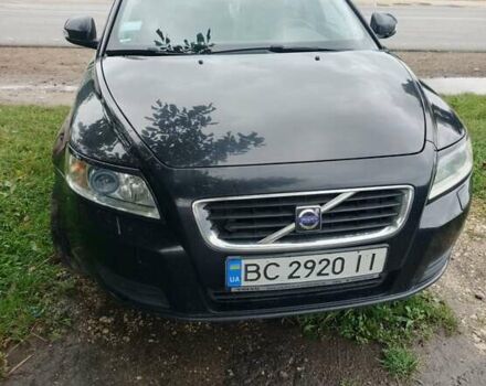 Черный Вольво В50, объемом двигателя 1.56 л и пробегом 283 тыс. км за 6700 $, фото 1 на Automoto.ua