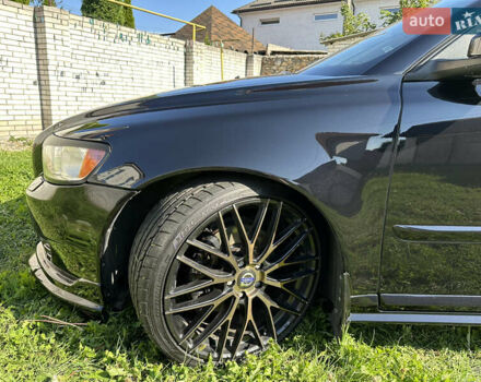 Чорний Вольво V50, об'ємом двигуна 1.98 л та пробігом 265 тис. км за 8000 $, фото 35 на Automoto.ua