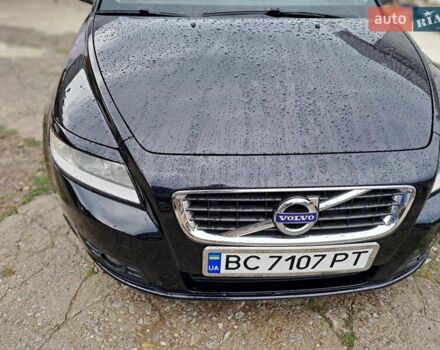 Черный Вольво В50, объемом двигателя 1.6 л и пробегом 300 тыс. км за 8000 $, фото 9 на Automoto.ua