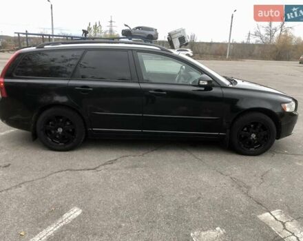 Черный Вольво В50, объемом двигателя 1.56 л и пробегом 257 тыс. км за 7700 $, фото 4 на Automoto.ua