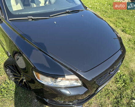 Чорний Вольво V50, об'ємом двигуна 1.98 л та пробігом 265 тис. км за 8000 $, фото 10 на Automoto.ua