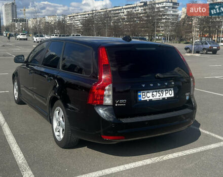 Черный Вольво В50, объемом двигателя 1.6 л и пробегом 232 тыс. км за 7150 $, фото 4 на Automoto.ua