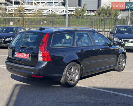 Вольво В50 2010 в Киеве на Automoto.ua Черный Вольво В50, объемом двигателя 1.6 л и пробегом 248 тыс. км за 9200 $, фото 3 на Automoto.ua