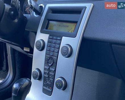 Черный Вольво В50, объемом двигателя 2 л и пробегом 279 тыс. км за 9400 $, фото 47 на Automoto.ua