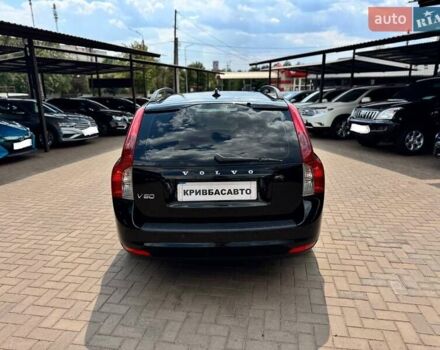 Черный Вольво В50, объемом двигателя 1.6 л и пробегом 187 тыс. км за 7900 $, фото 6 на Automoto.ua