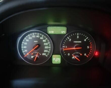 Черный Вольво В50, объемом двигателя 1.6 л и пробегом 201 тыс. км за 8700 $, фото 3 на Automoto.ua