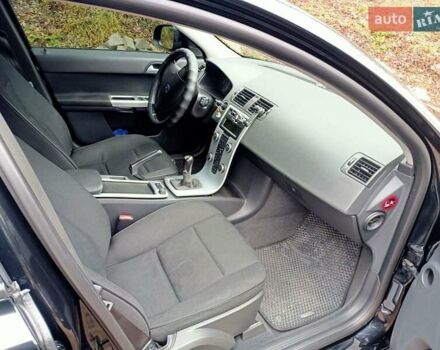 Чорний Вольво V50, об'ємом двигуна 1.6 л та пробігом 308 тис. км за 7200 $, фото 15 на Automoto.ua