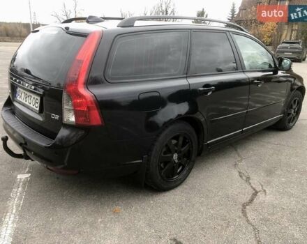 Черный Вольво В50, объемом двигателя 1.56 л и пробегом 257 тыс. км за 7700 $, фото 5 на Automoto.ua