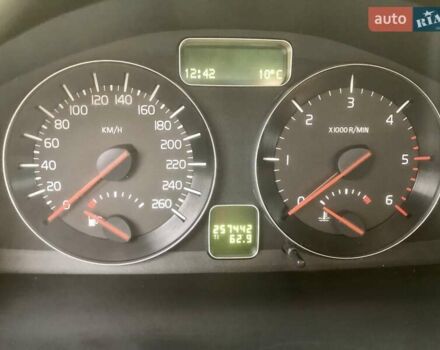 Черный Вольво В50, объемом двигателя 1.56 л и пробегом 257 тыс. км за 7700 $, фото 10 на Automoto.ua