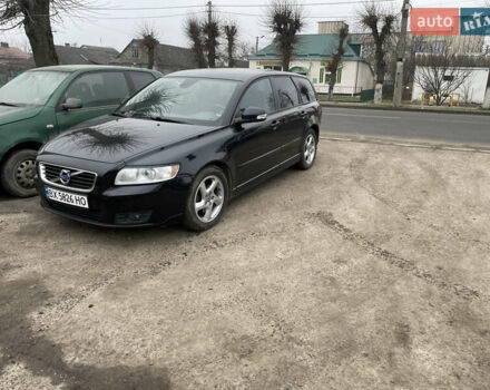 Чорний Вольво V50, об'ємом двигуна 1.6 л та пробігом 268 тис. км за 8200 $, фото 4 на Automoto.ua
