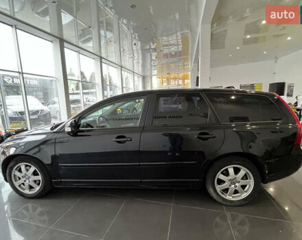 Вольво В50 2010 в Львове на Automoto.ua Черный Вольво В50, объемом двигателя 1.56 л и пробегом 270 тыс. км за 7000 $, фото 3 на Automoto.ua