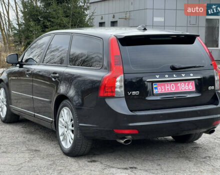 Чорний Вольво V50, об'ємом двигуна 2 л та пробігом 268 тис. км за 10250 $, фото 5 на Automoto.ua