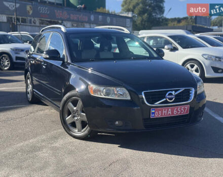 Вольво В50 2010 в Киеве на Automoto.ua Черный Вольво В50, объемом двигателя 1.6 л и пробегом 248 тыс. км за 9200 $, фото 10 на Automoto.ua