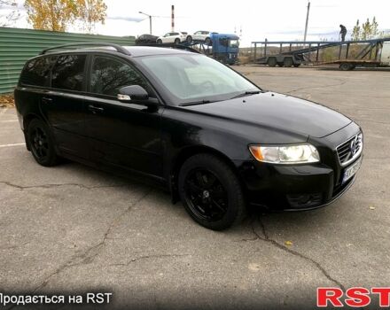 Черный Вольво В50, объемом двигателя 1.6 л и пробегом 257 тыс. км за 7700 $, фото 1 на Automoto.ua