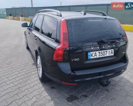 Черный Вольво В50, объемом двигателя 1.6 л и пробегом 251 тыс. км за 7200 $, фото 8 на Automoto.ua