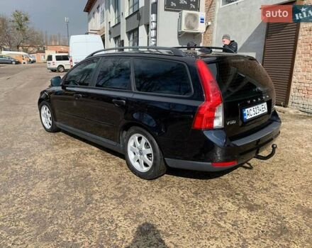Черный Вольво В50, объемом двигателя 1.6 л и пробегом 262 тыс. км за 7300 $, фото 9 на Automoto.ua