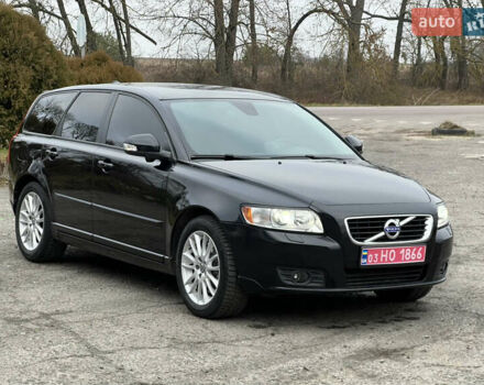 Чорний Вольво V50, об'ємом двигуна 2 л та пробігом 268 тис. км за 10250 $, фото 1 на Automoto.ua