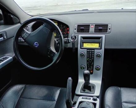 Черный Вольво В50, объемом двигателя 1.56 л и пробегом 167 тыс. км за 7999 $, фото 8 на Automoto.ua