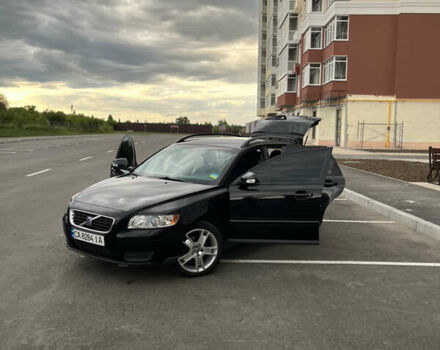Чорний Вольво V50, об'ємом двигуна 1.56 л та пробігом 324 тис. км за 6500 $, фото 2 на Automoto.ua