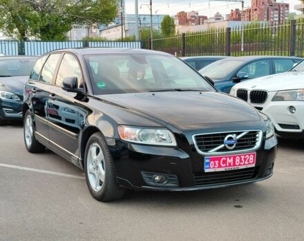Черный Вольво В50, объемом двигателя 1.6 л и пробегом 201 тыс. км за 8300 $, фото 1 на Automoto.ua