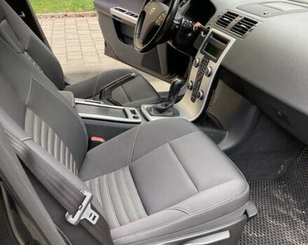 Чорний Вольво V50, об'ємом двигуна 1.56 л та пробігом 250 тис. км за 8000 $, фото 23 на Automoto.ua