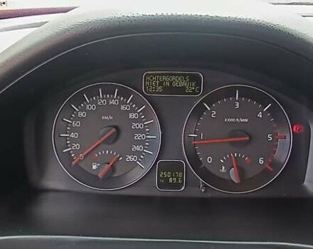Черный Вольво В50, объемом двигателя 1.56 л и пробегом 250 тыс. км за 6999 $, фото 22 на Automoto.ua