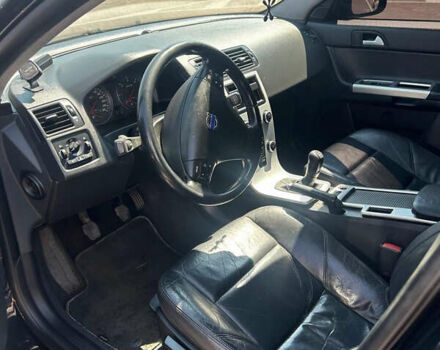 Черный Вольво В50, объемом двигателя 1.56 л и пробегом 237 тыс. км за 7000 $, фото 11 на Automoto.ua