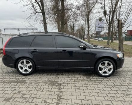 Черный Вольво В50, объемом двигателя 1.6 л и пробегом 240 тыс. км за 6750 $, фото 4 на Automoto.ua