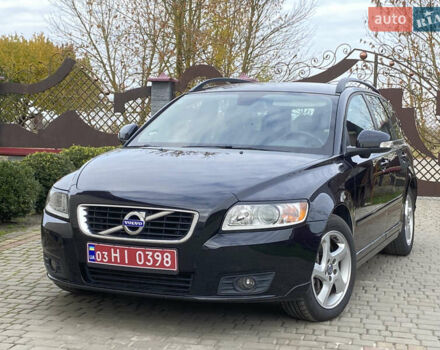 Черный Вольво В50, объемом двигателя 2 л и пробегом 279 тыс. км за 9400 $, фото 5 на Automoto.ua