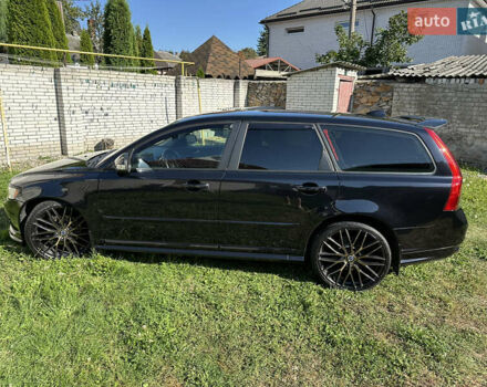Чорний Вольво V50, об'ємом двигуна 1.98 л та пробігом 265 тис. км за 8000 $, фото 32 на Automoto.ua