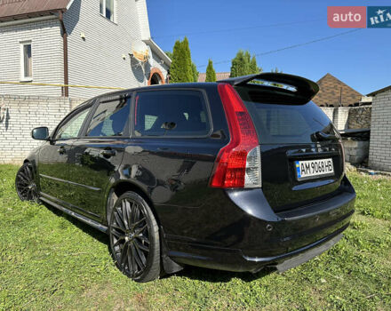 Чорний Вольво V50, об'ємом двигуна 1.98 л та пробігом 265 тис. км за 8000 $, фото 29 на Automoto.ua