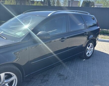 Чорний Вольво V50, об'ємом двигуна 1.6 л та пробігом 263 тис. км за 8500 $, фото 1 на Automoto.ua