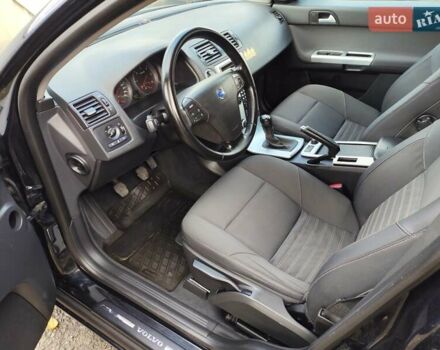 Вольво В50 2010 в Черкассах на Automoto.ua Черный Вольво В50, объемом двигателя 1.56 л и пробегом 308 тыс. км за 6750 $, фото 13 на Automoto.ua