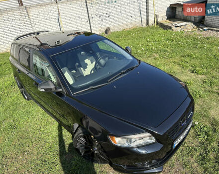 Чорний Вольво V50, об'ємом двигуна 1.98 л та пробігом 265 тис. км за 8000 $, фото 12 на Automoto.ua