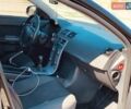 Черный Вольво В50, объемом двигателя 1.6 л и пробегом 381 тыс. км за 5600 $, фото 4 на Automoto.ua