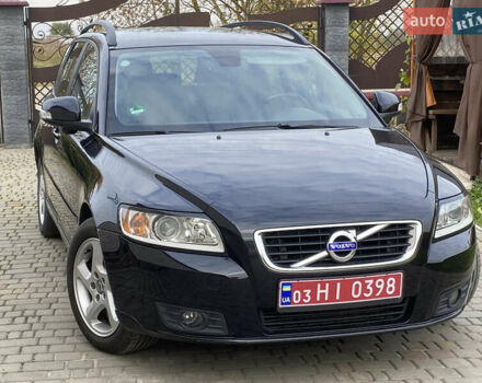 Черный Вольво В50, объемом двигателя 2 л и пробегом 279 тыс. км за 9400 $, фото 4 на Automoto.ua