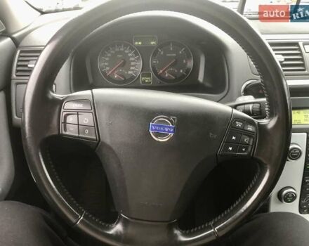 Черный Вольво В50, объемом двигателя 1.56 л и пробегом 257 тыс. км за 7700 $, фото 12 на Automoto.ua