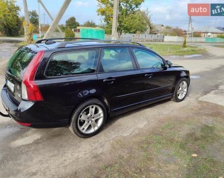 Вольво В50 2010 в Черкассах на Automoto.ua Черный Вольво В50, объемом двигателя 1.56 л и пробегом 308 тыс. км за 6750 $, фото 3 на Automoto.ua