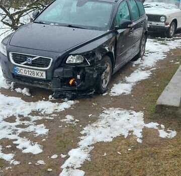 Чорний Вольво V50, об'ємом двигуна 1.56 л та пробігом 240 тис. км за 6100 $, фото 3 на Automoto.ua