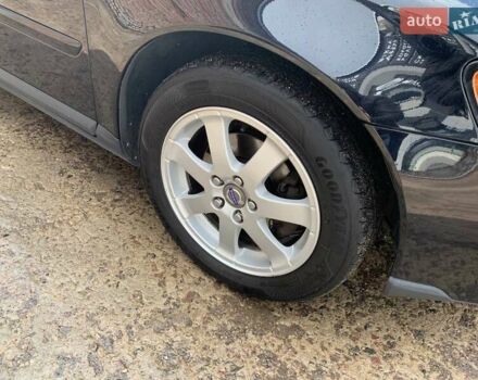 Черный Вольво В50, объемом двигателя 1.6 л и пробегом 262 тыс. км за 7300 $, фото 6 на Automoto.ua