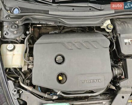Чорний Вольво V50, об'ємом двигуна 1.56 л та пробігом 340 тис. км за 7000 $, фото 53 на Automoto.ua